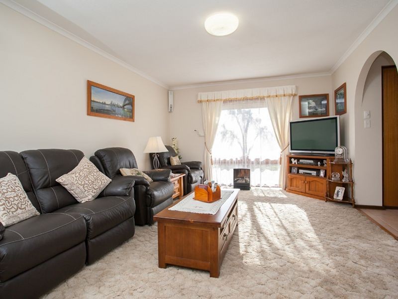 24 Grant Avenue, Salisbury Downs SA 5108