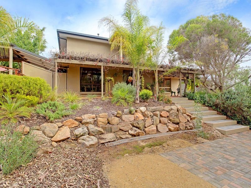 4 Marilyn Court, Salisbury Heights SA 5109