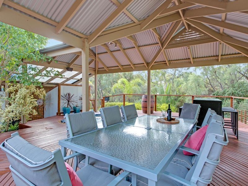4 Marilyn Court, Salisbury Heights SA 5109