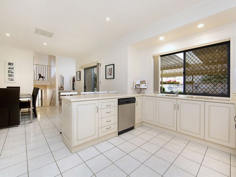 19 Hedgerow Court, Greenwith SA 5125