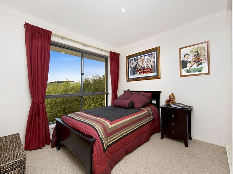 19 Hedgerow Court, Greenwith SA 5125