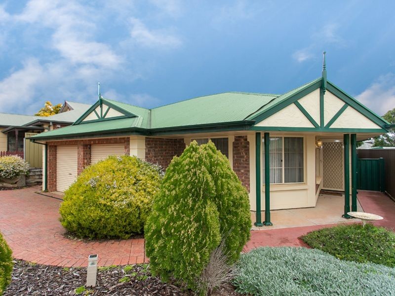 8 Fatchen Court, Greenwith SA 5125