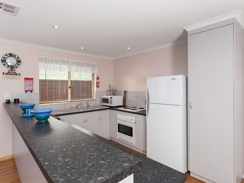 8 Fatchen Court, Greenwith SA 5125