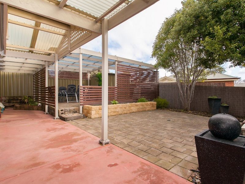 8 Fatchen Court, Greenwith SA 5125