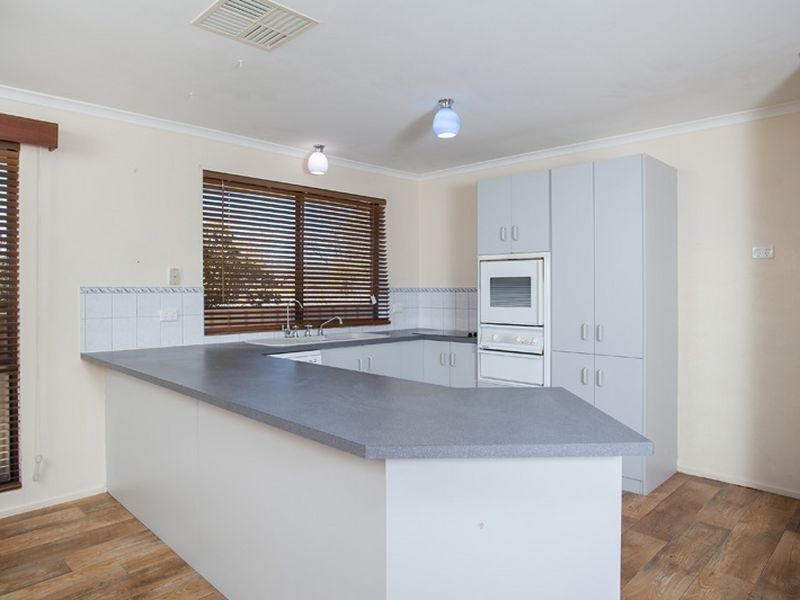 17 Gilchrist Close, Greenwith SA 5125