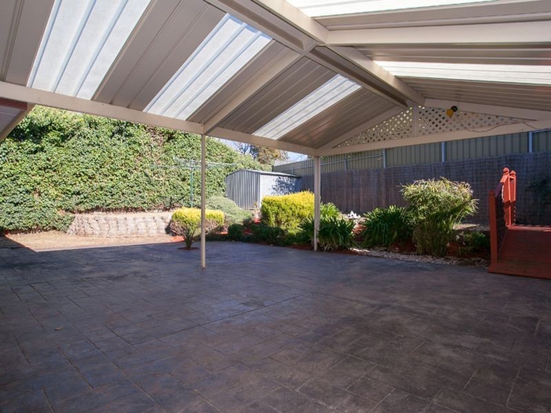 17 Gilchrist Close, Greenwith SA 5125