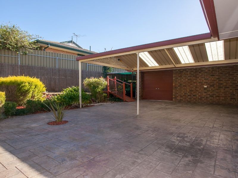 17 Gilchrist Close, Greenwith SA 5125