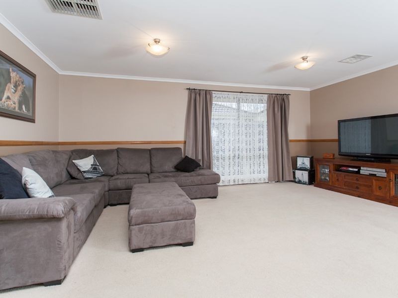 21 Lauren Drive, Paralowie SA 5108