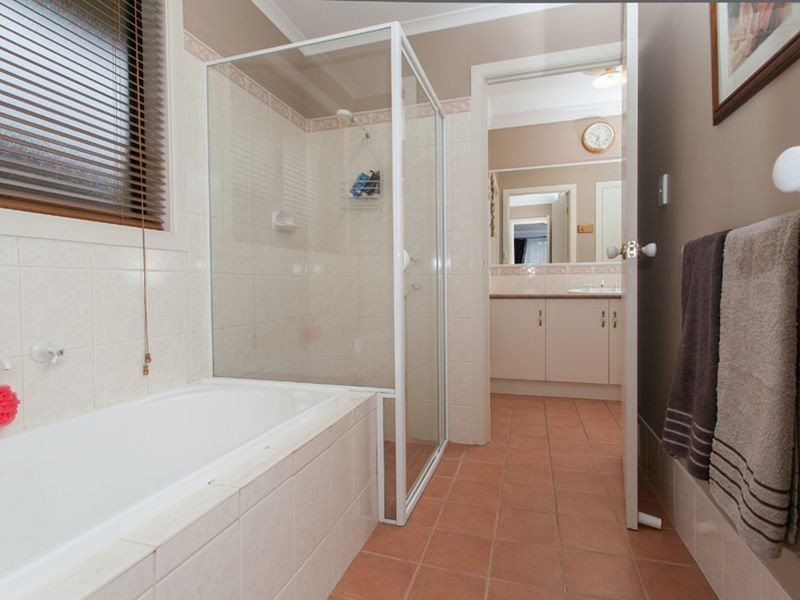 21 Lauren Drive, Paralowie SA 5108