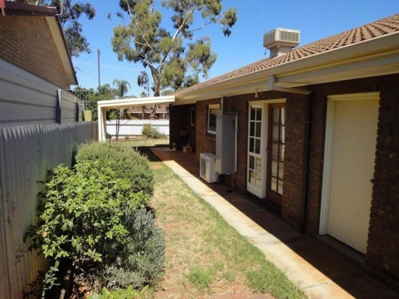 1 & 2/90 Clayson Road, Salisbury East SA 5109