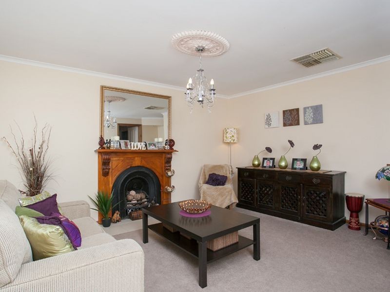 46 Laburnum Drive, Greenwith SA 5125