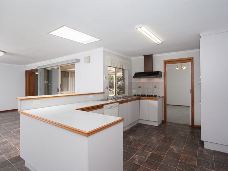 11 Pedare Court, Wynn Vale SA 5127