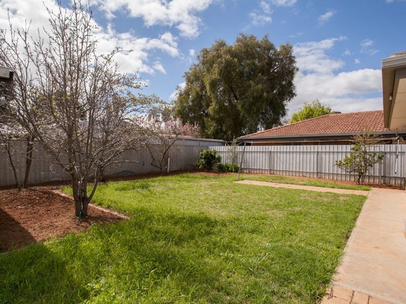 12 Kingswood Crescent, Paralowie SA 5108