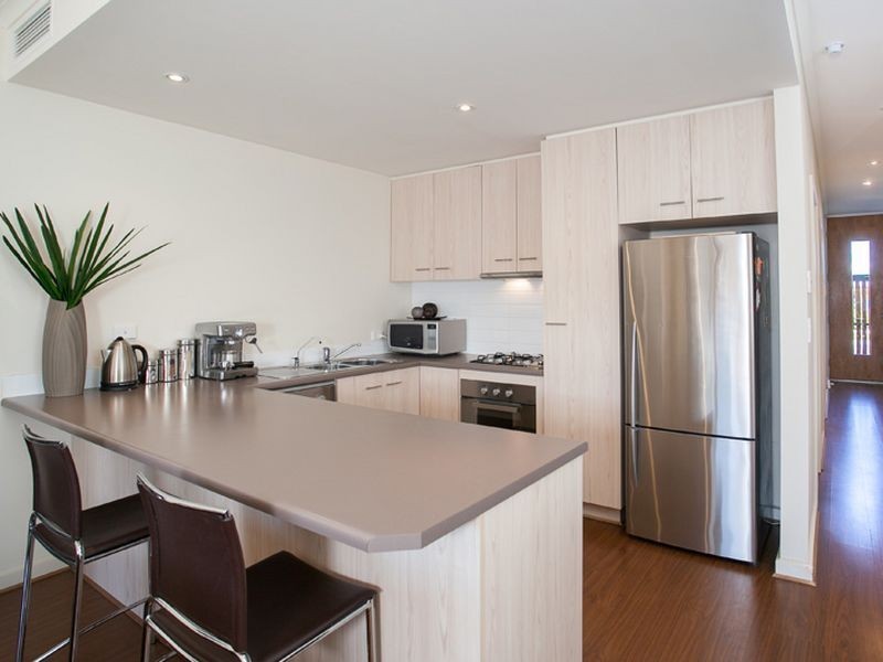 9 Everard Court, Mawson Lakes SA 5095