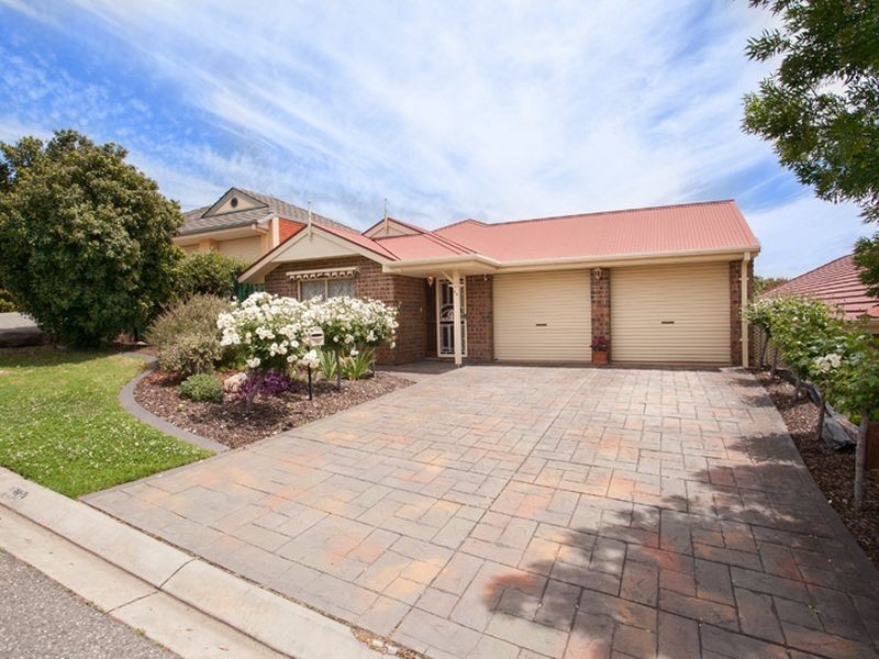 20 Lake Magenta Court, Greenwith SA 5125