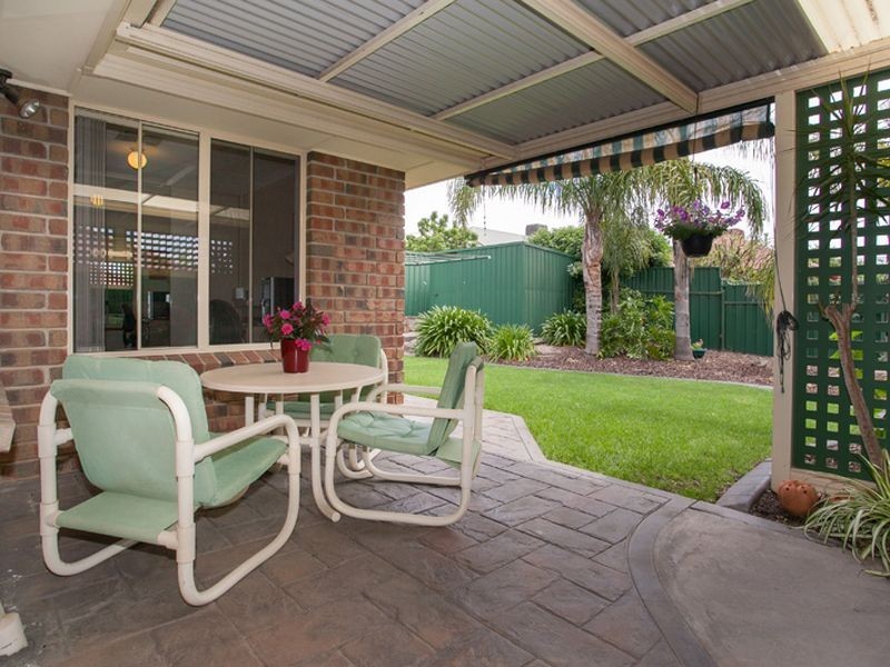 20 Lake Magenta Court, Greenwith SA 5125