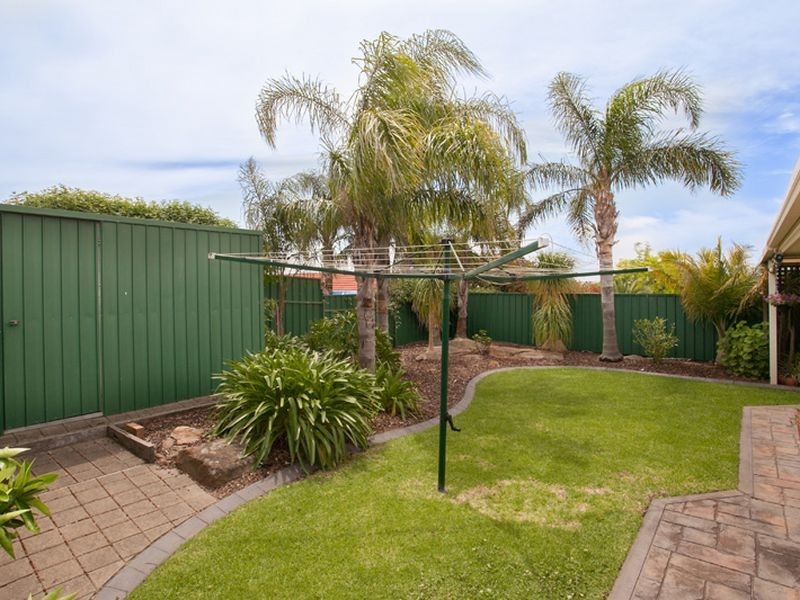 20 Lake Magenta Court, Greenwith SA 5125