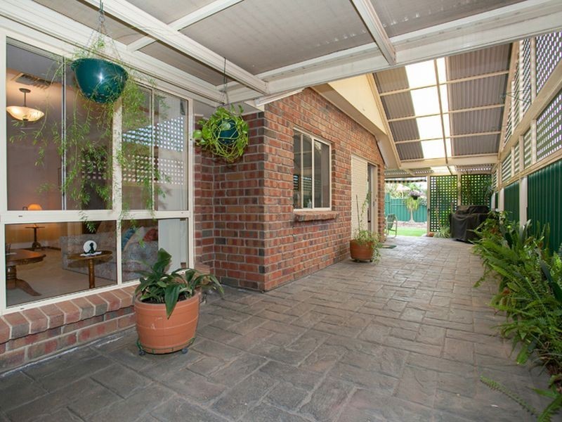 20 Lake Magenta Court, Greenwith SA 5125