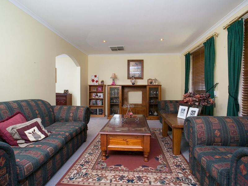 47 Park Lake Drive, Wynn Vale SA 5127