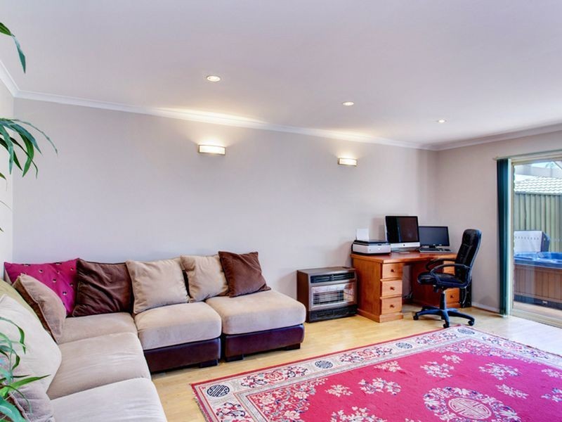 16 Debenham Court, Greenwith SA 5125