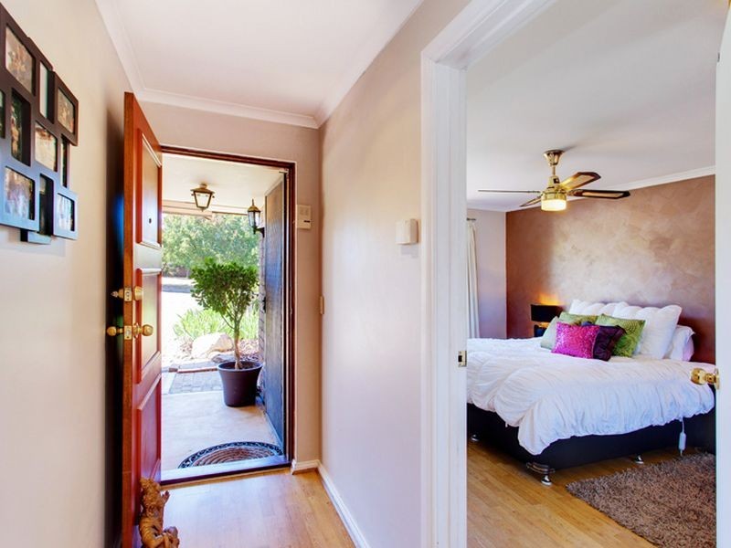 16 Debenham Court, Greenwith SA 5125