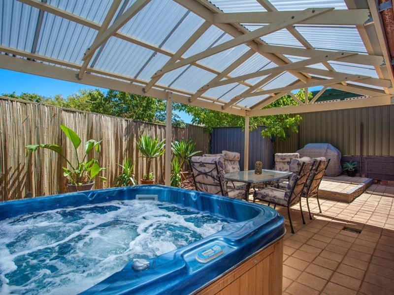 16 Debenham Court, Greenwith SA 5125