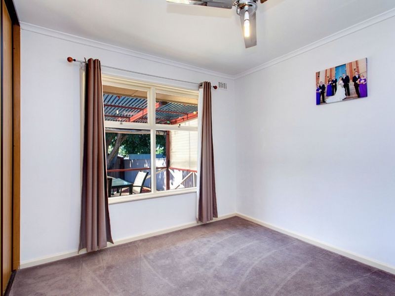 17 Eva Avenue, Redwood Park SA 5097