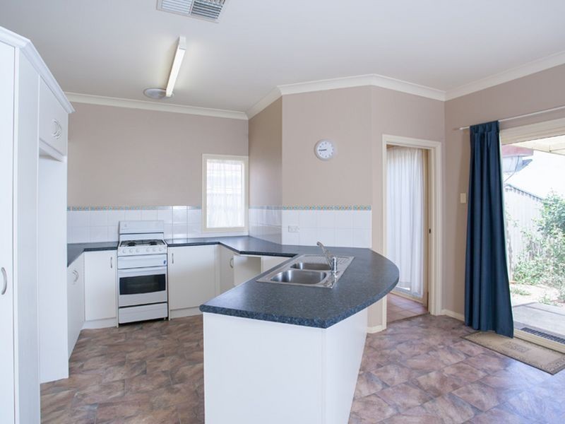 1 Glenmore Close, Greenwith SA 5125