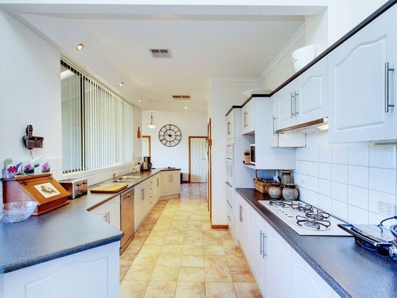 11 Madigan Court, Greenwith SA 5125