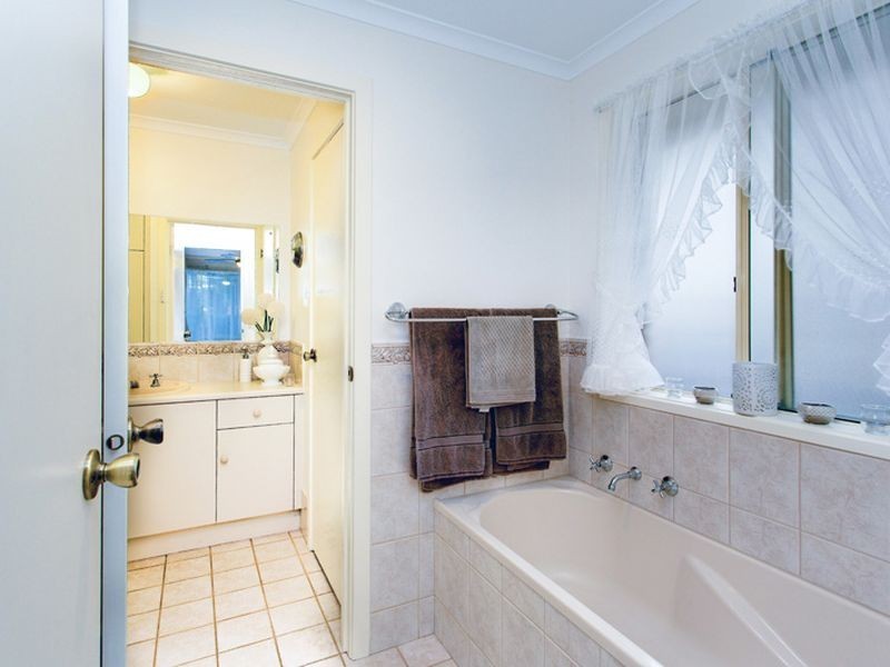 28 Gateway Drive, Salisbury Heights SA 5109