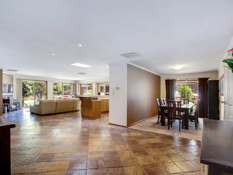 3 Treloar Avenue, Greenwith SA 5125