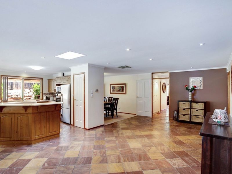 3 Treloar Avenue, Greenwith SA 5125