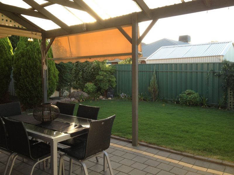 19 Lake Magenta Court, Greenwith SA 5125