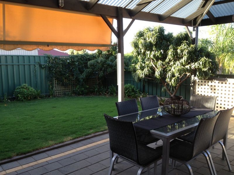 19 Lake Magenta Court, Greenwith SA 5125