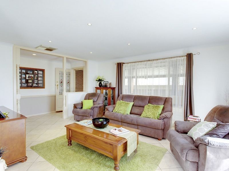 54 Loch Lomond Drive, Modbury SA 5092