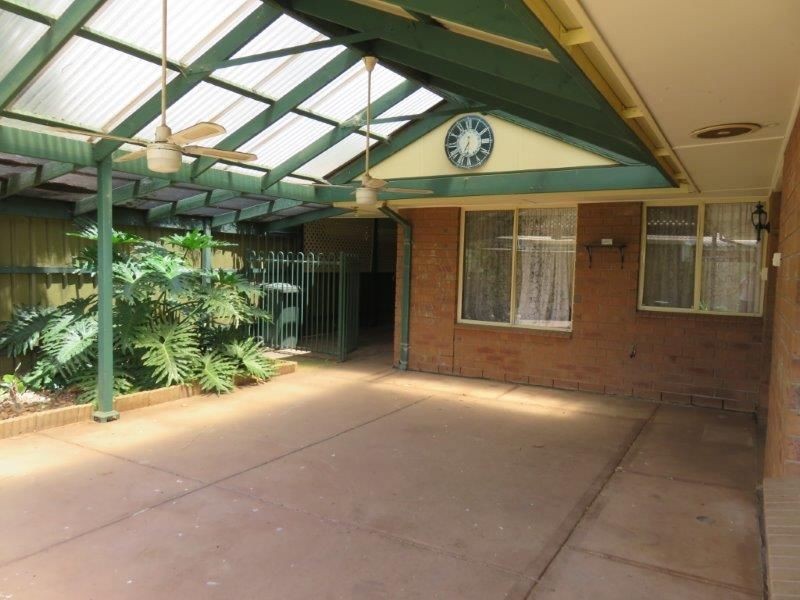 11 Clapton Drive, Paralowie SA 5108