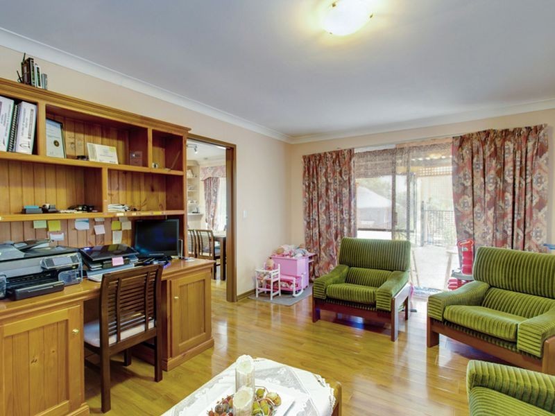 10 Stevens Avenue, Salisbury Heights SA 5109