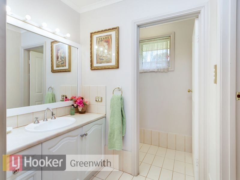 17 Tongariro Street, Greenwith SA 5125