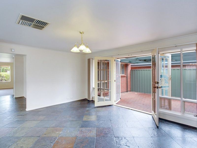 10 St Clair Parade, Greenwith SA 5125