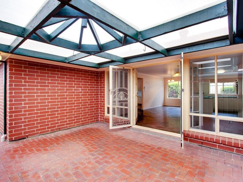 10 St Clair Parade, Greenwith SA 5125