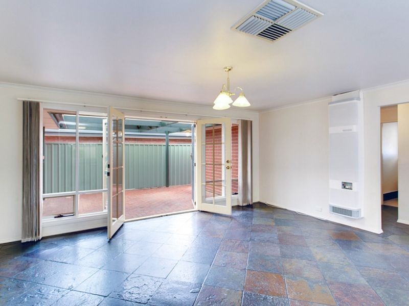 10 St Clair Parade, Greenwith SA 5125