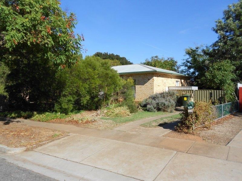24 Knowles Road, Elizabeth Vale SA 5112