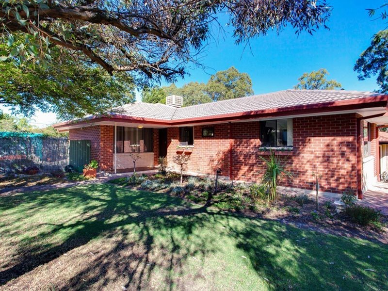 18 Ashley Avenue, Ridgehaven SA 5097