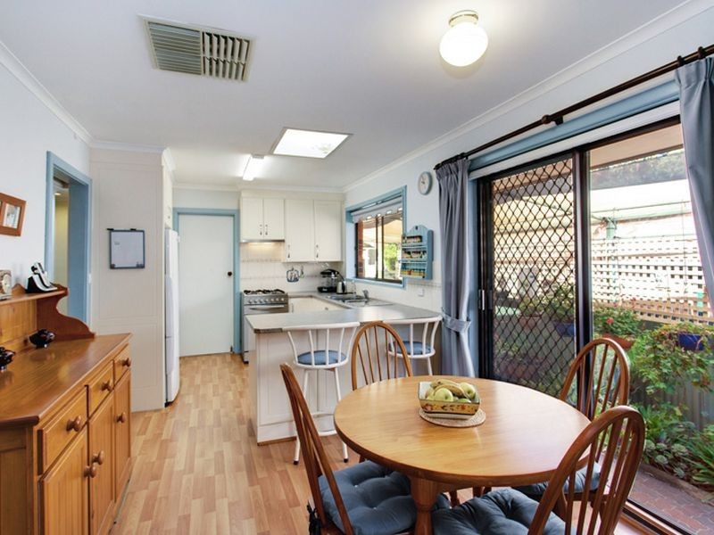 18 Ashley Avenue, Ridgehaven SA 5097