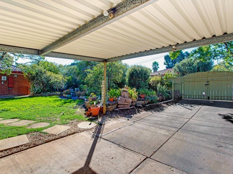 18 Ashley Avenue, Ridgehaven SA 5097