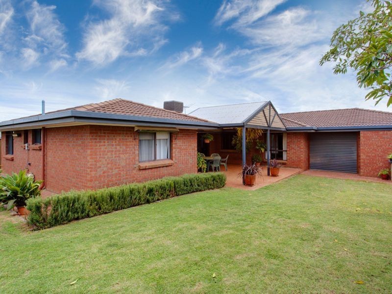 10 Summer Hill Court, Wynn Vale SA 5127