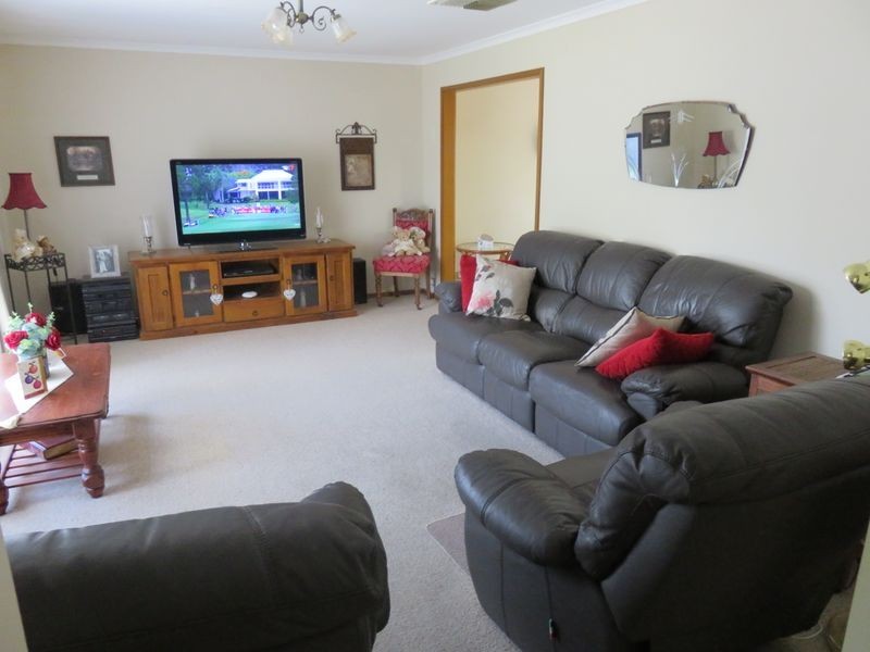 88 McEwin Avenue, Redwood Park SA 5097