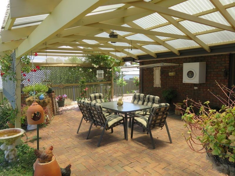 88 McEwin Avenue, Redwood Park SA 5097