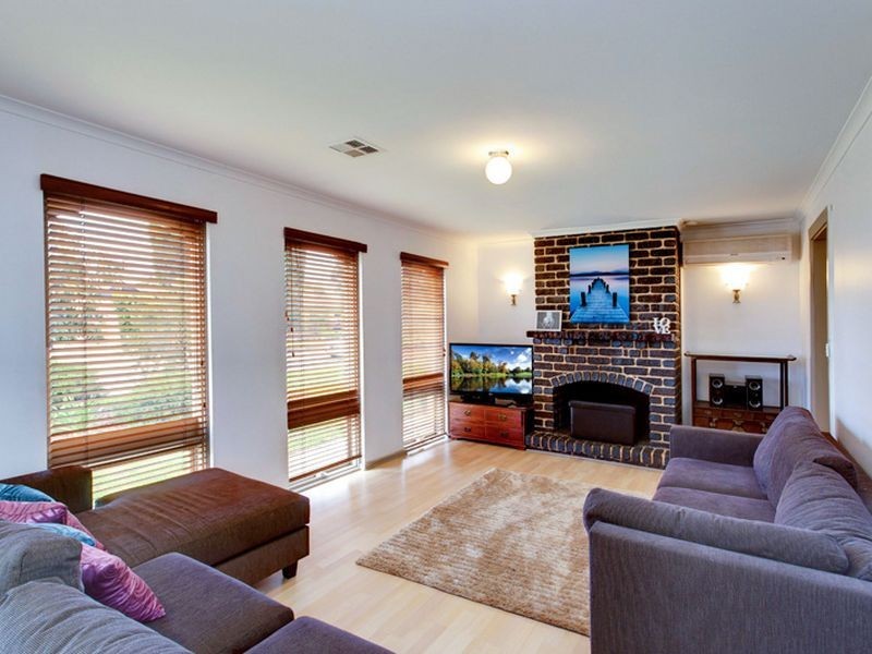 7 La Perouse Crescent, Fairview Park SA 5126