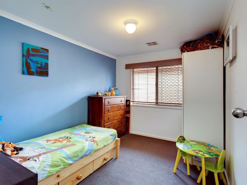 7 La Perouse Crescent, Fairview Park SA 5126